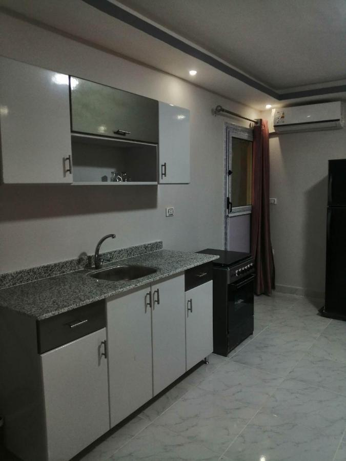 402 A Apartment *